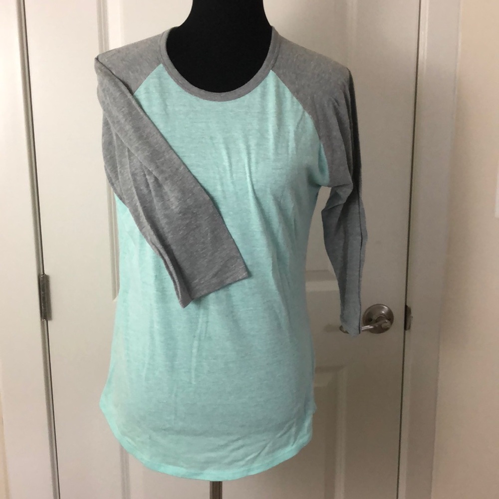 LuLaRoe Randy Tee